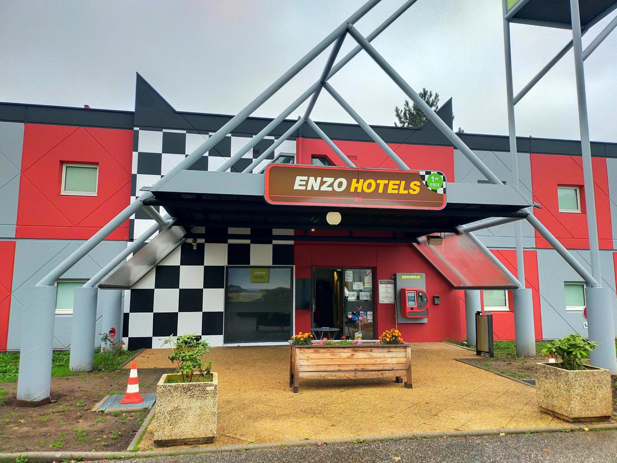 Enzo Hotel 1Er Prix Coudes Exterior foto